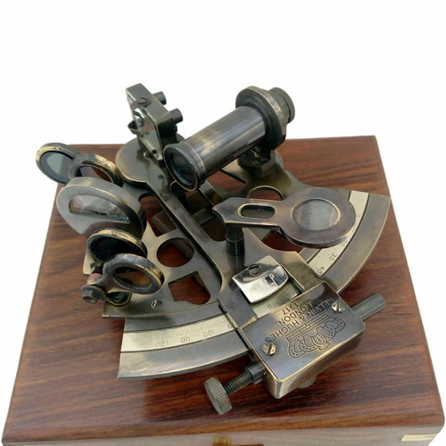 Ancien sextant laiton