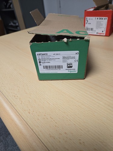A9f94432 schneider ic60l - schneider,