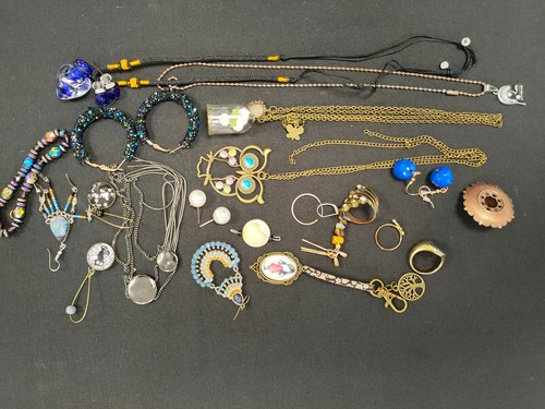 Lot bijoux ancien divers - lot,
