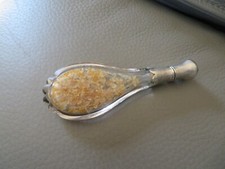 ancien flacon à sel en cristal et bouchon argent 10.7 cm