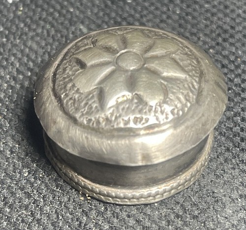 Boîte pilules argent - pilules, en