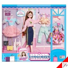 Dix-sept MIMI FASHION MODEL