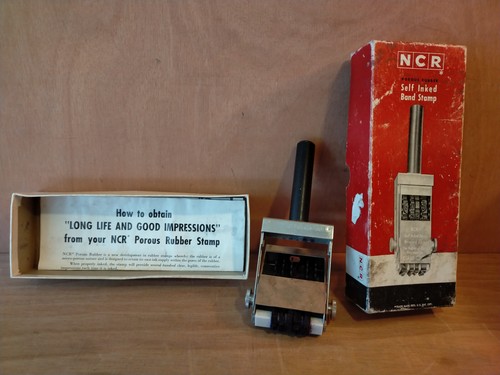 Tampon encreur dateur ancien - tampon,