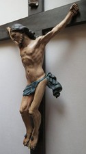 Christ Crucifié en bois