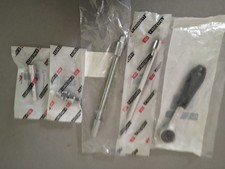 Ensemble Facom clé à Cliquet Réversible1/4  + 3 Rallonges 1/4 + 1 Cardan 1/4