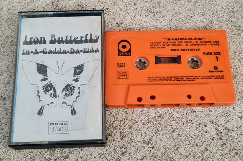 Cassette audio tape - (k7),