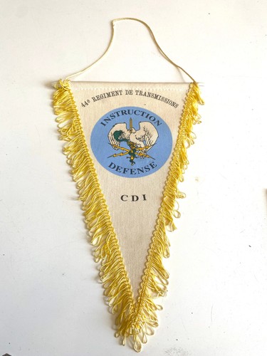 Ancien grand fanion militaire - ancien,