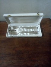 un couvert enfant metal