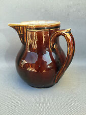 Ancien pichet en terre