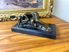 Sculpture La Belle au Bois