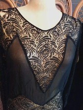 Acienne robe longue 1920/30 en dentelle et tulle noirs T38 Accident à l'épaule 