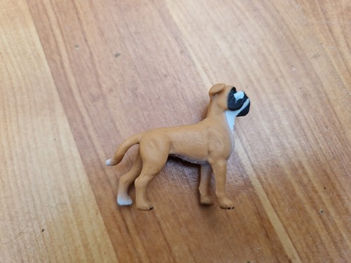 Chien boxer femelle schleich - chien,
