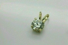 Pendentif solitaire diamant