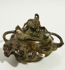 Bonbonnière époque art