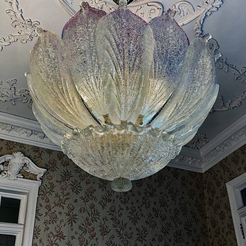 Imposant lustre encastré - imposant,