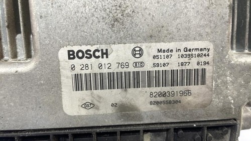 Calculateur moteur renault - calculateur,