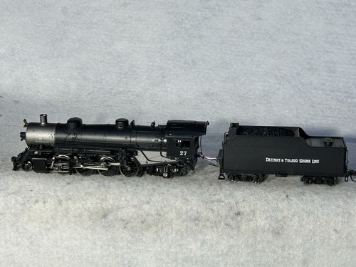 Nice athearn genesis - genesis, detroit