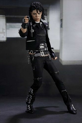 Figurine hot toys - toys, michael