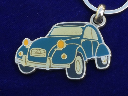 Superbe rare top porte cles - superbe,