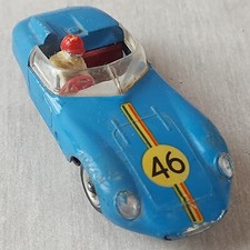 Ancienne petite voiture, DB