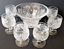 Service à liqueur, punch, en cristal de bohême taillé à la main.