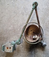 lampe jielde 2 bras Avec Plaque Rivetée