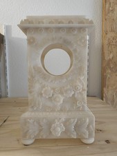 Pendule En Albâtre à Décor De Fleurs, d'époque Restauration XIXe à restaurer 