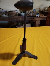 Fer A Coq Sur Pied Bois Et