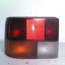 Feu arriere principal gauche