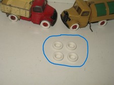 DV55, DINKY / AUTRE,  X 4 pneus crampons BLANC pour camions divers.... 15,5 / 7