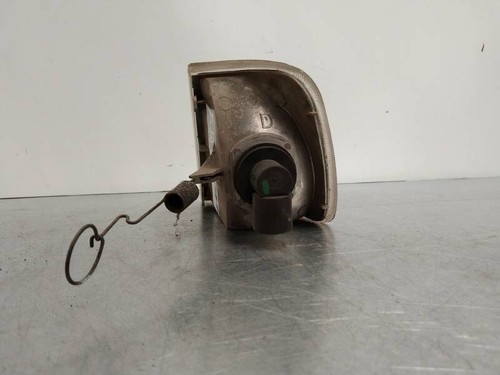Feu avant droit peugeot 405 - droit,