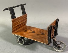 ANCIEN CHARIOT DE GARE MARKLIN