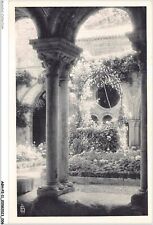 AGHP2-0075-11 - ABBAYE DE FONTFROIDE - le cloître - le puits avec margelle