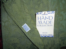 jeté de table BASSETTI modéle DECCAN vert 130x180 centimetres