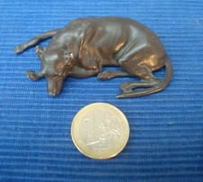 46 A IDENTIFIER figurine Chien Couché Bronze Vienne Plomb Nuremberg Signé cachet