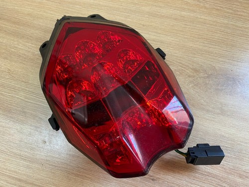 Feu arriere moto triumph - feu,