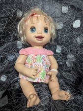 Poupée Baby Alive Hasbro 2007  TBE parle Français, Pipi, Caca, Dodo, Je T'aime 