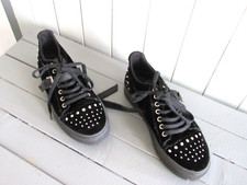 Baskets en velours noir