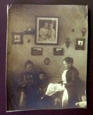 RUSSIA VINTAGE PHOTO. Women in the living room in Tsarist times.1905s SCARCE!