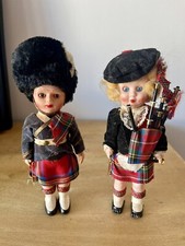 Paire de poupées Écossaises
