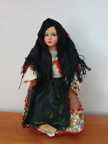 Poupée folklorique italienne