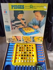 Jeu De Société: PIEGES. MB. Vintage. Complet