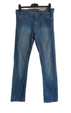 Jean bleu délavé. Straight