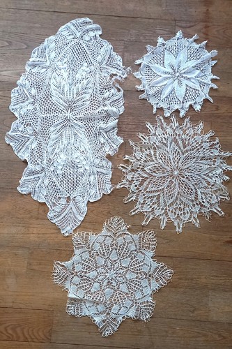 Lot napperons dentelle - lot, 18