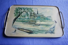 Plateau ancien en plastique et métal vintage Paris Notre Dame La Seine Quillery