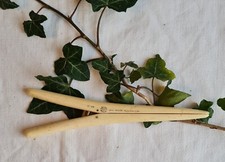 ANCIENNE PINCE A GANTS AU BON MARCHE 1900