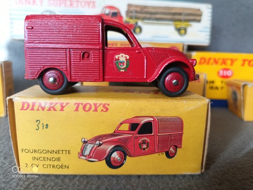 Dinky toys citroen 2cv - toys,