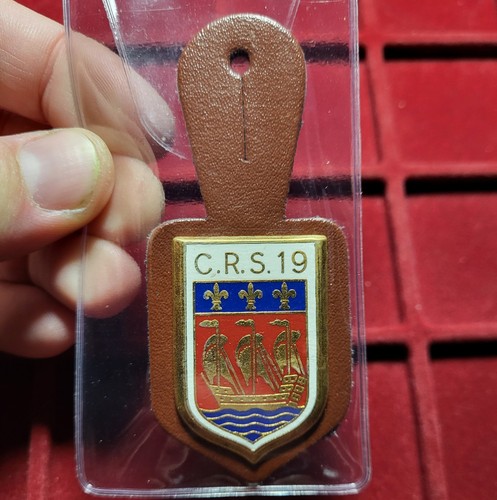 128 pucelle insigne - #128-3, /