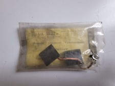 Neuf NOS Le Carbone lorraine 2 balais Dynamo DUCELLIER coupleur JAEGER - 403 404