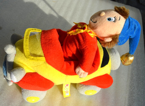 Peluche voiture oui - →, oui-oui